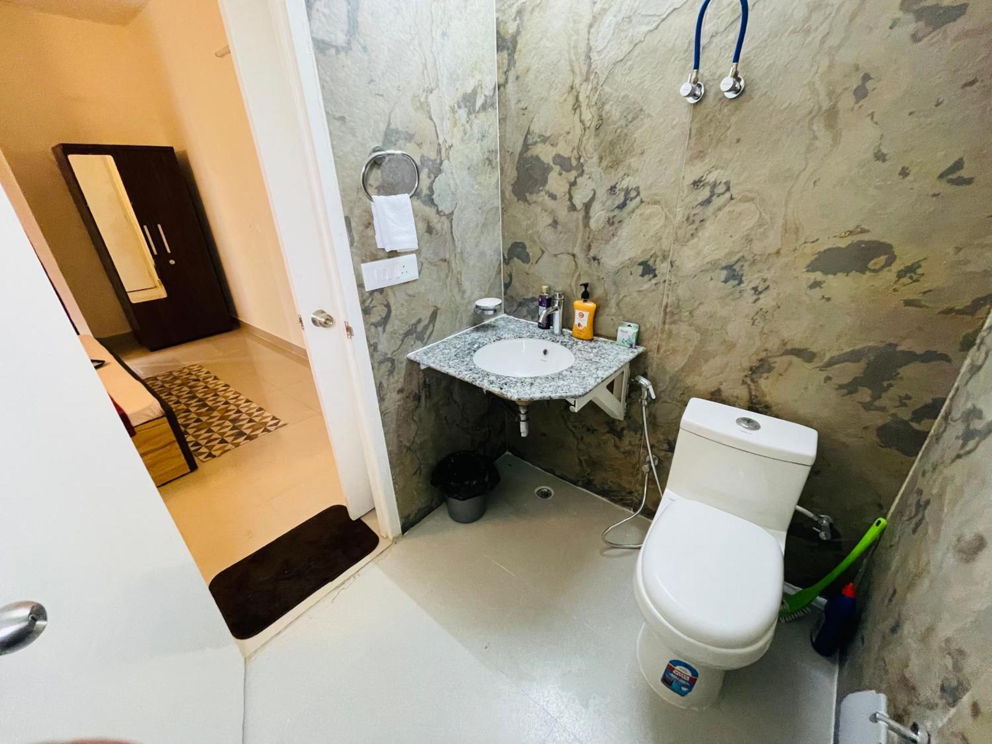 Achyutam Homes Лакнау Екстериор снимка